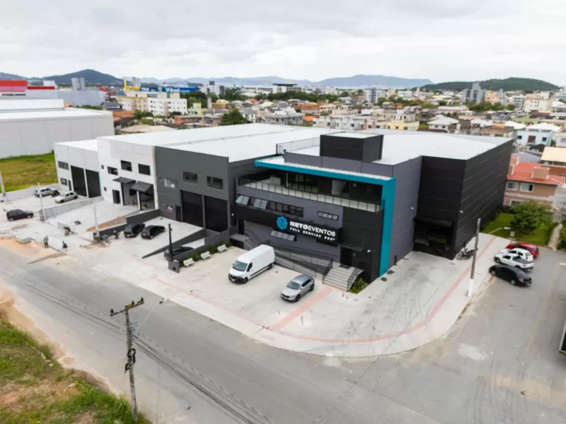 Obra executada: Palhoça - Premoldar
